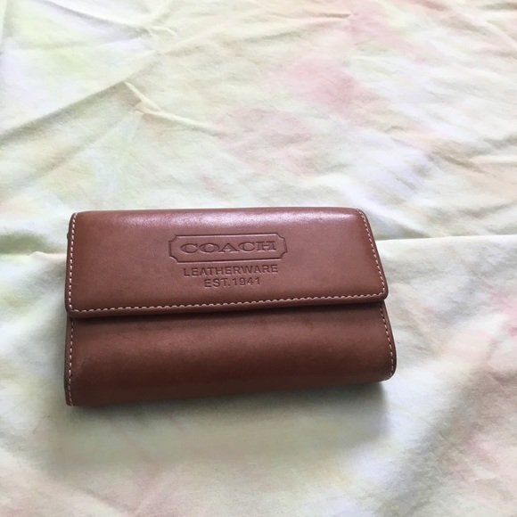 Authentic brown leather Coach wallet and keychain - Picture 3 of 7